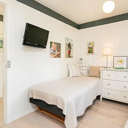 Two-bedroom In 6 * Jerup