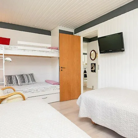 Two-bedroom In 6 Jerup